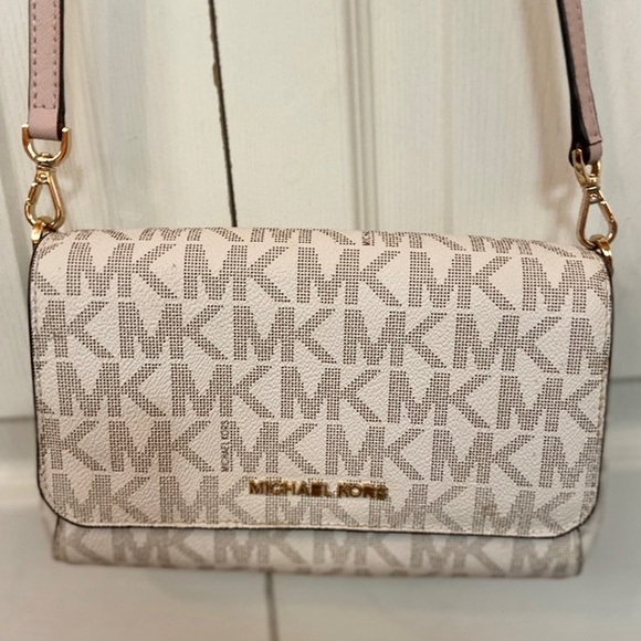 Michael Kors Crossbody Bag - Picture 2 of 7